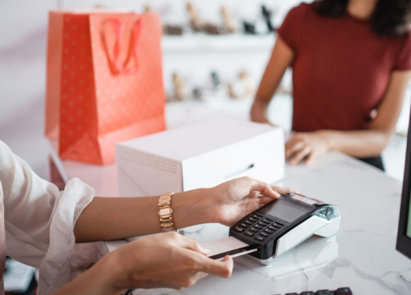 Prevent retail return fraud from damaging holiday profits